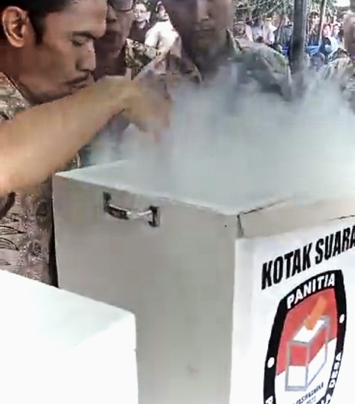 38342626 3e39 4a97 9f13 6850a2ab6814