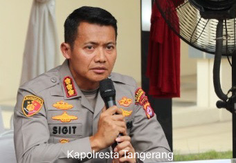 CE5D1229 8279 40BB AD6C 3E6340FB89F0